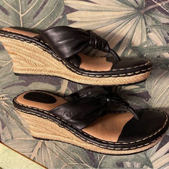 ☘️ Born espadrilles black Leather upper, Wedge Slide Sandal size 9 - Picture 5 of 8